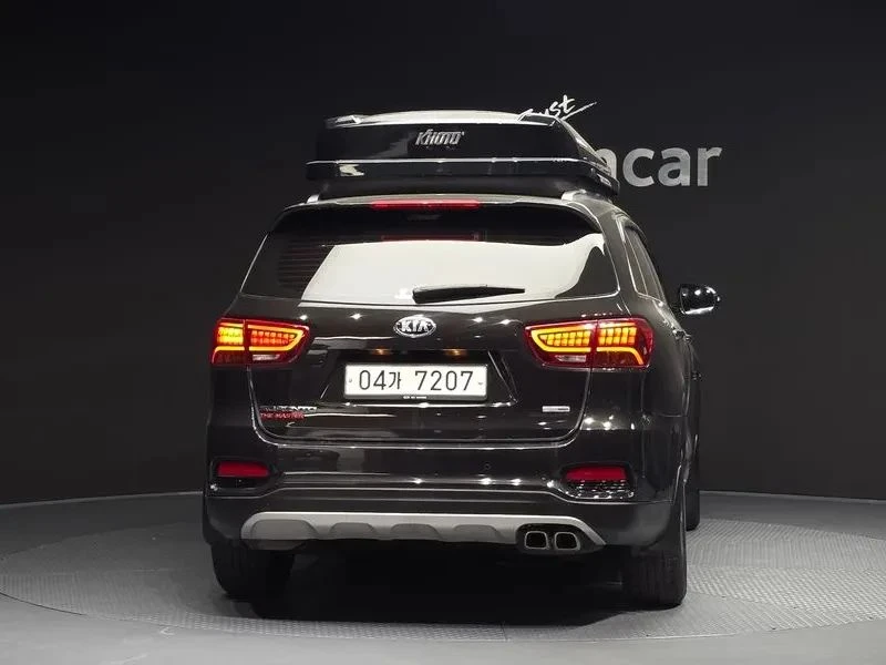 Kia Sorento, снимка 4 - Автомобили и джипове - 56737326