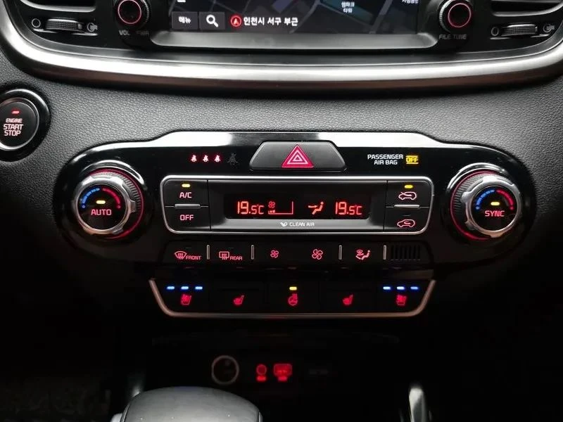Kia Sorento, снимка 16 - Автомобили и джипове - 56737326