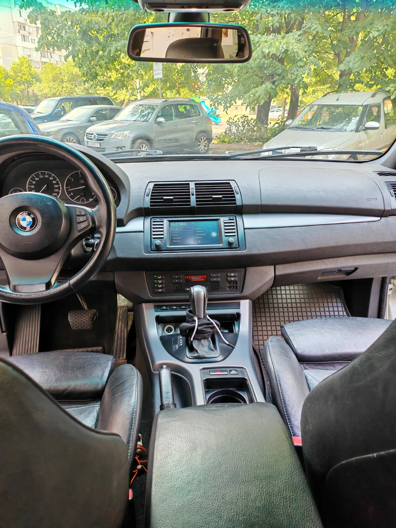 BMW X5  - изображение 7