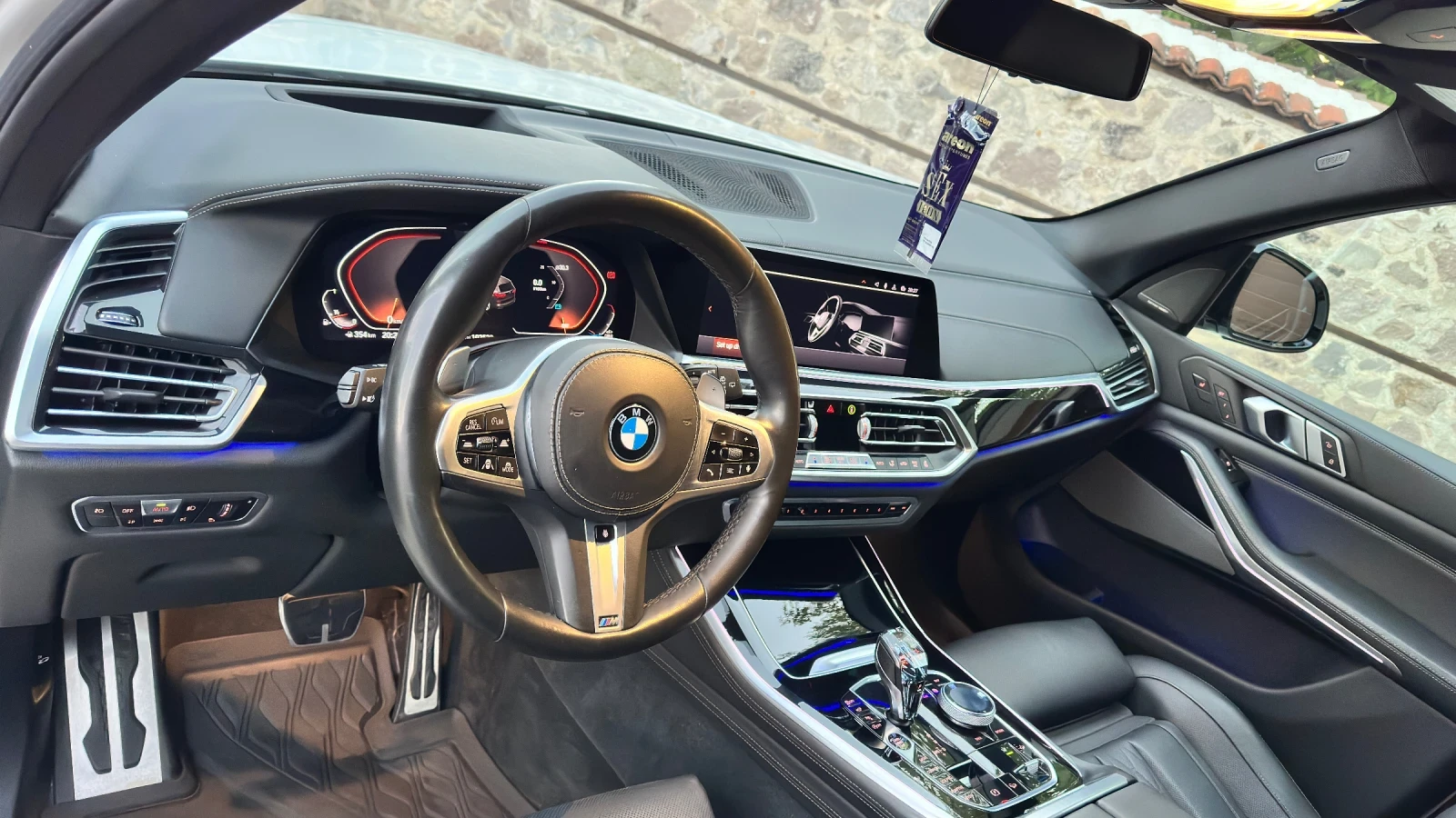 BMW X5 40i M Package  - изображение 8