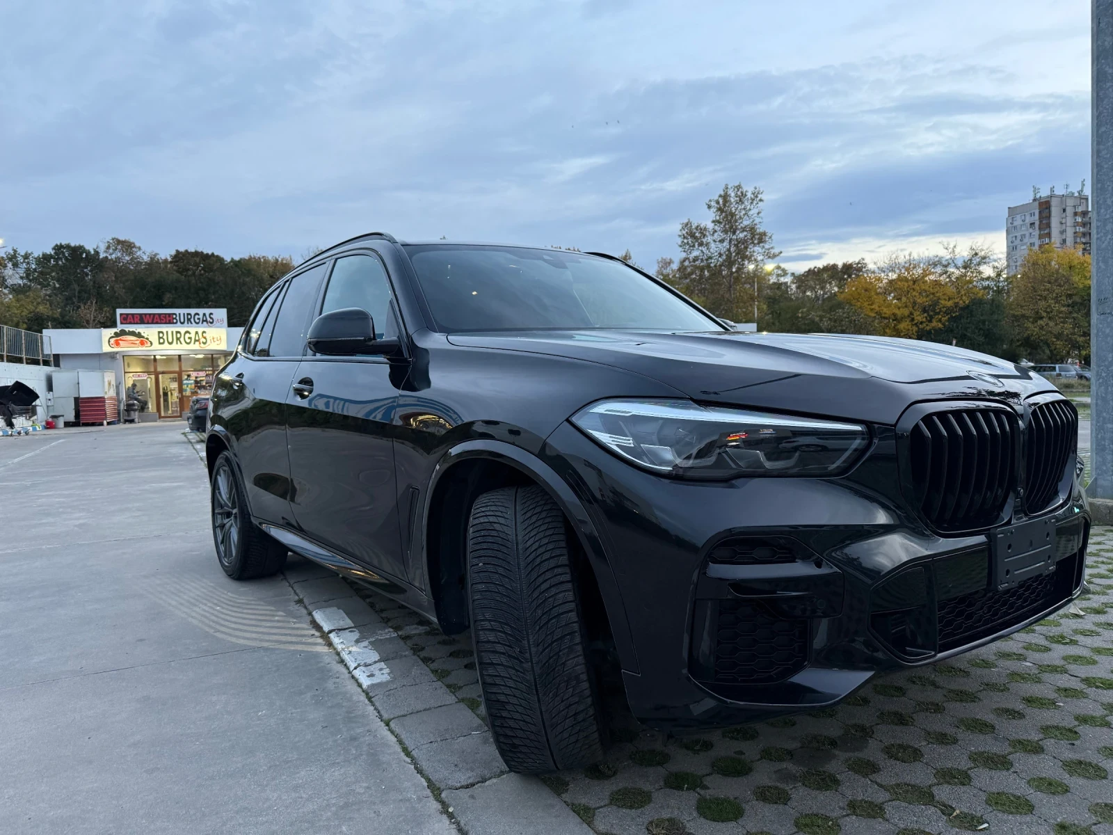 BMW X5 4.0 - изображение 3