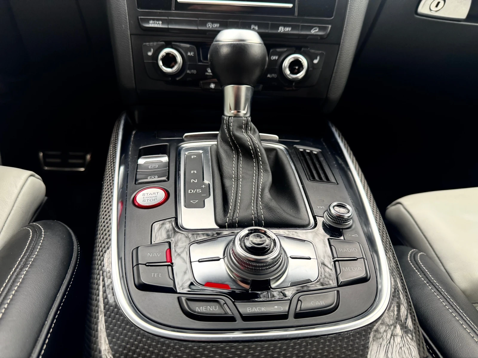 Audi SQ5 3.0 BiTdi 313к.с., снимка 12 - Автомобили и джипове - 54020684