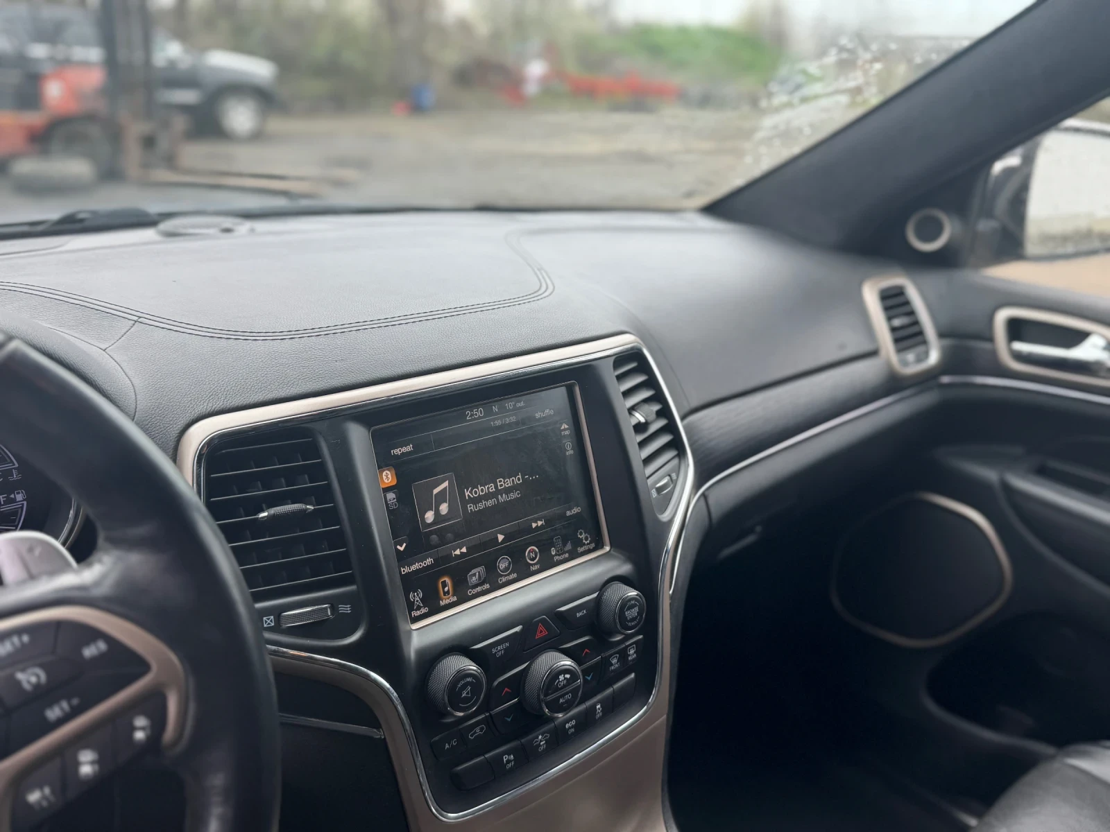 Jeep Grand cherokee 3.0 дизел 258кс, снимка 12 - Автомобили и джипове - 54051480