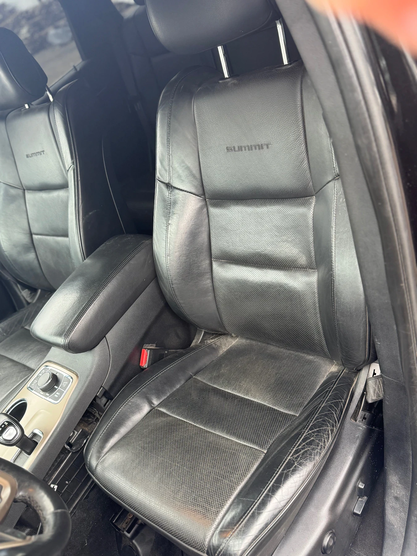 Jeep Grand cherokee 3.0 дизел 258кс, снимка 8 - Автомобили и джипове - 54051480