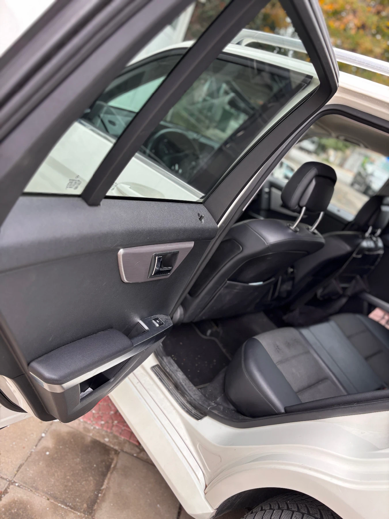 Mercedes-Benz GLK 320/V6-224hp, снимка 3 - Автомобили и джипове - 54233066