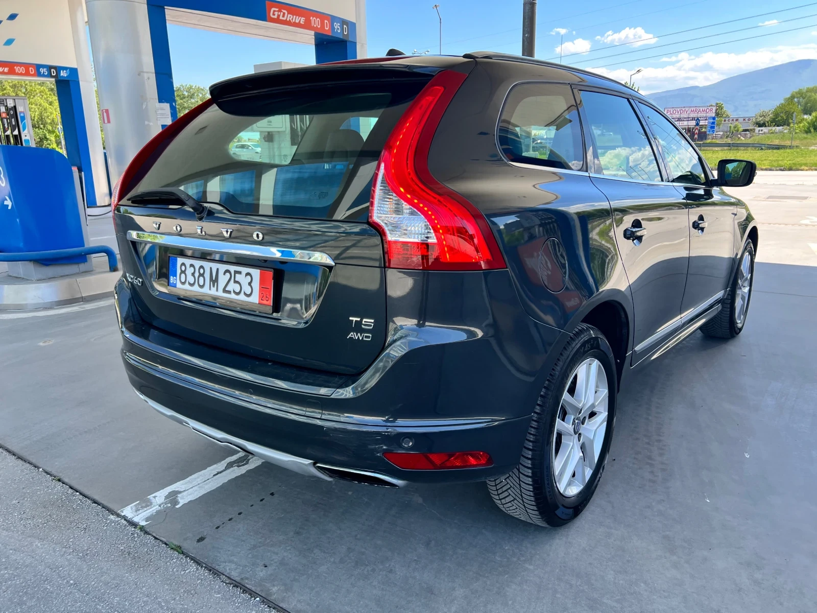 Volvo XC60 XC 60 T5 Швейцария , снимка 4 - Автомобили и джипове - 54451024