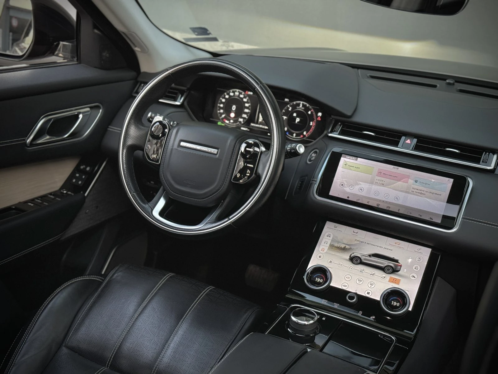 Land Rover Range Rover Velar, снимка 7 - Автомобили и джипове - 54534190