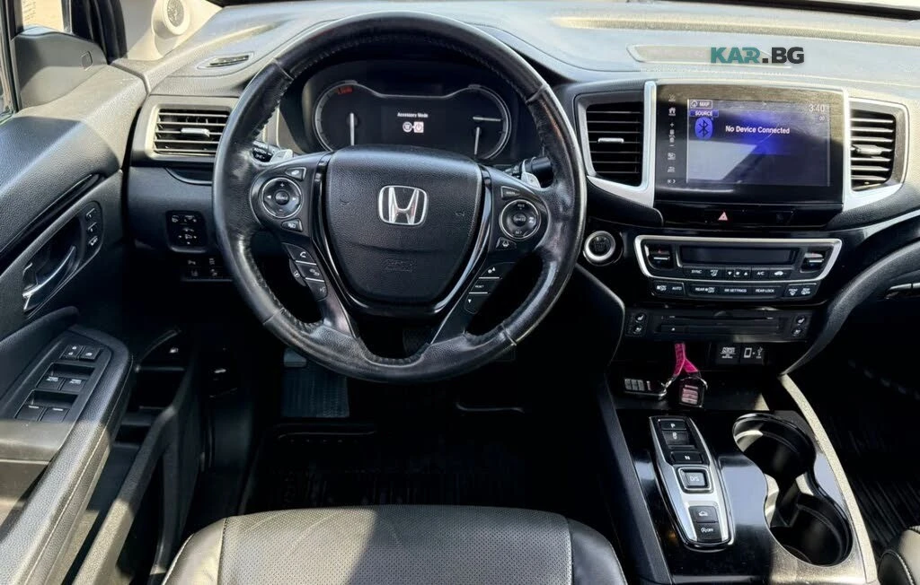 Honda Ridgeline RTL * AWD * АвтоКредит* (ЦЕНА ДО БГ), снимка 10 - Автомобили и джипове - 54643314