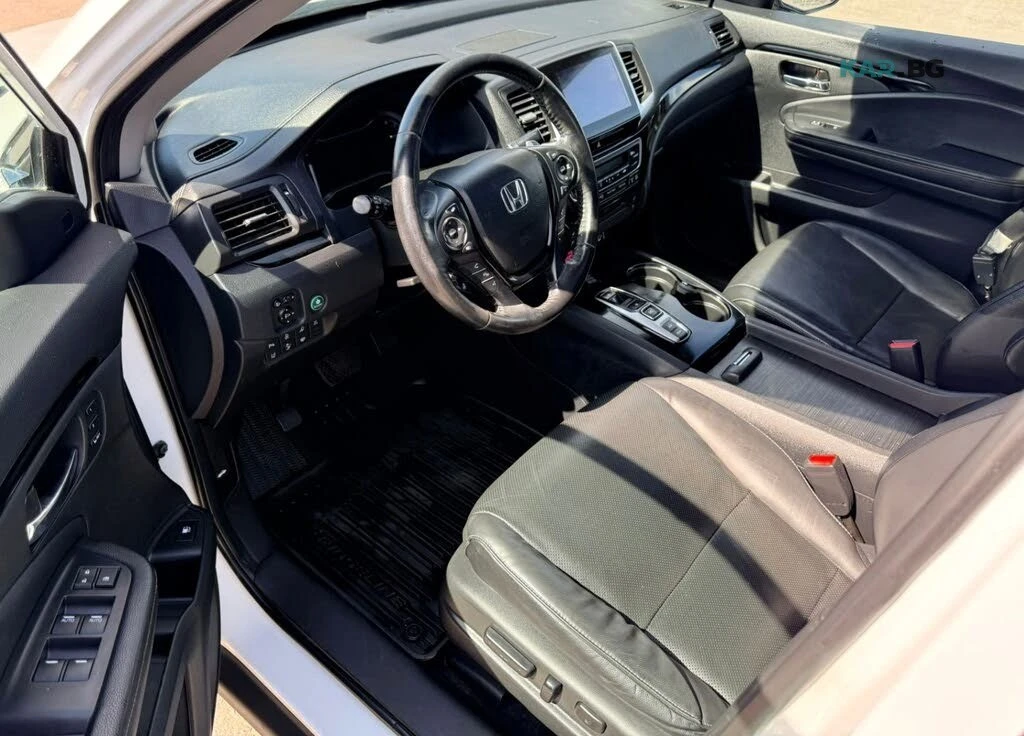 Honda Ridgeline RTL * AWD * АвтоКредит* (ЦЕНА ДО БГ), снимка 8 - Автомобили и джипове - 54643314