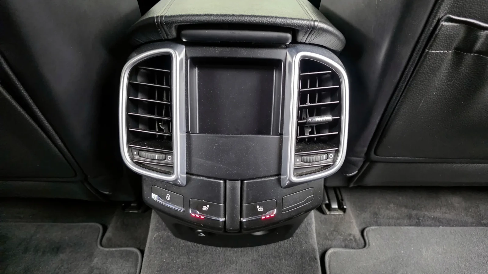 Porsche Cayenne 3.0 V6, снимка 14 - Автомобили и джипове - 54740954