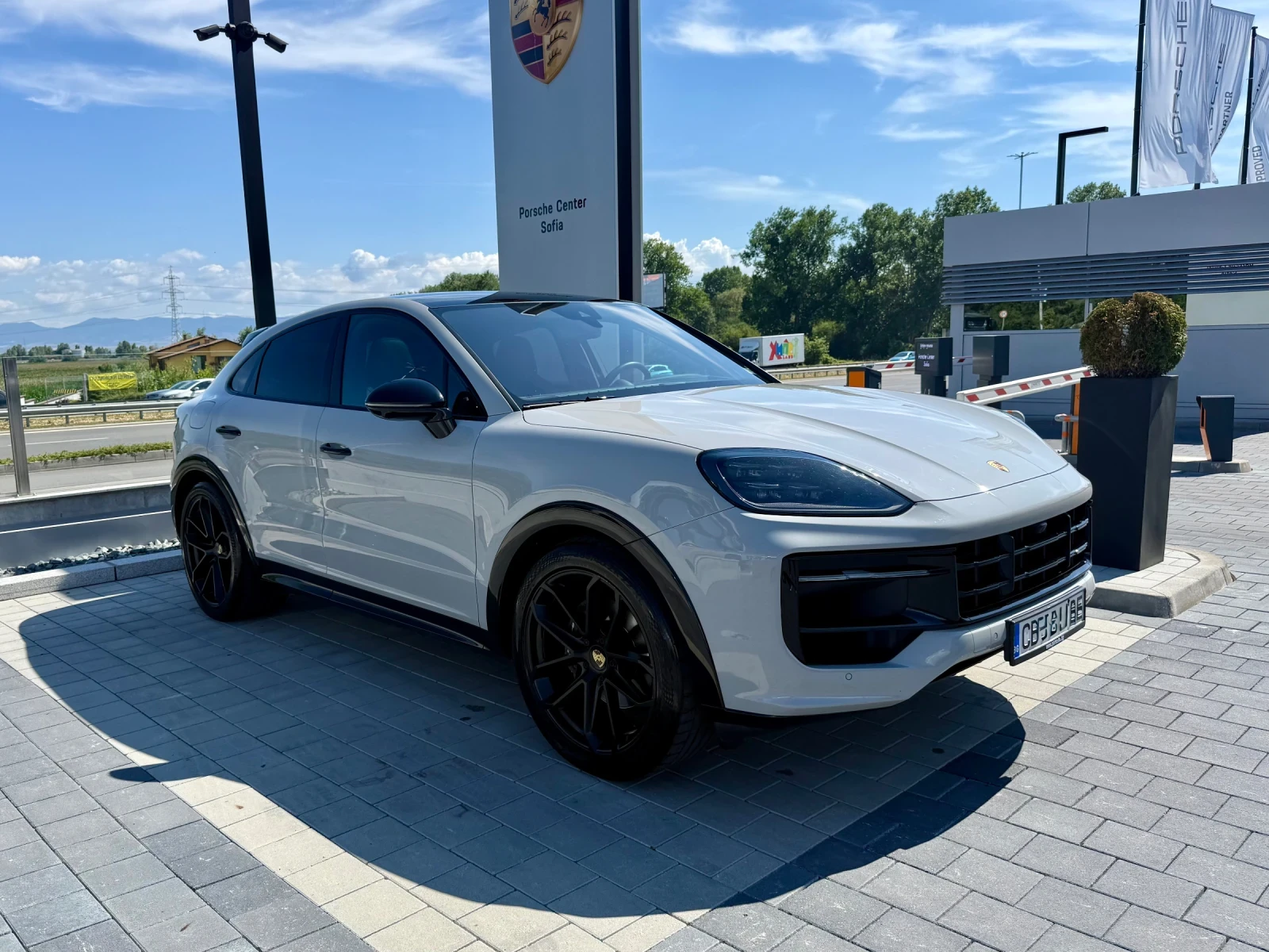 Porsche Cayenne Coupe SportChrono | FULL