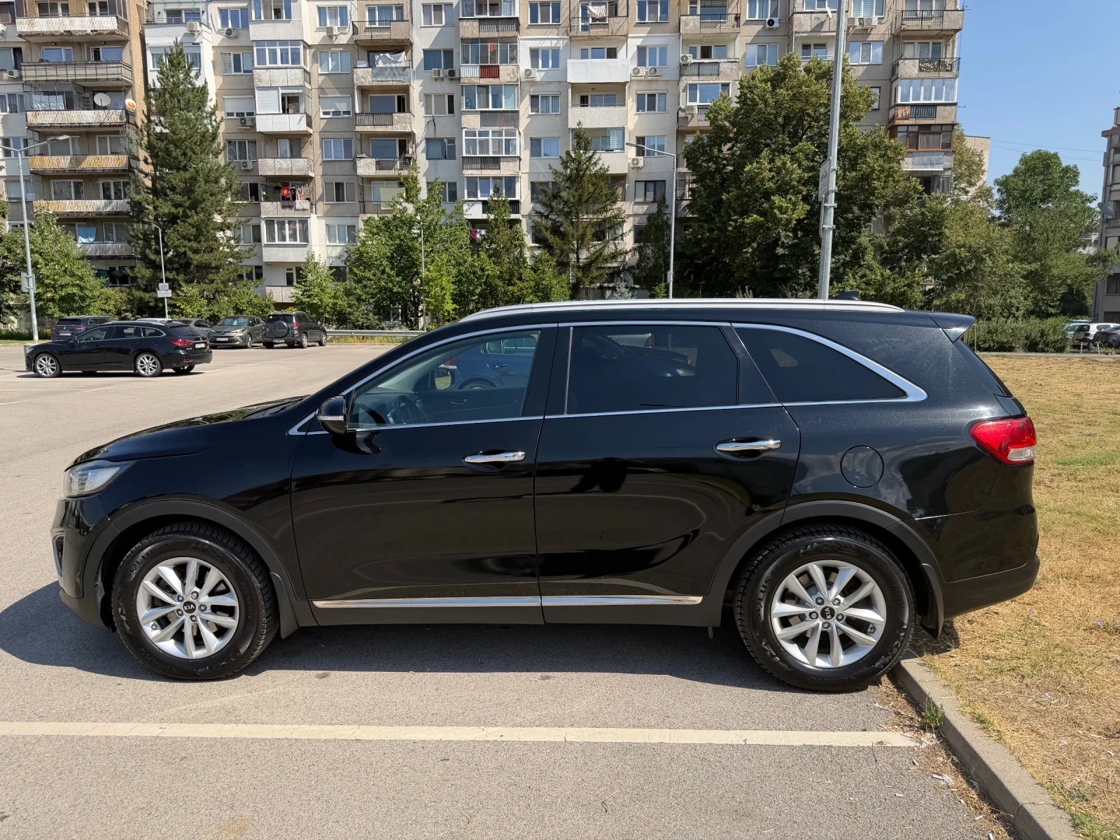 Kia Sorento 2.2 Diesel 4x4 6+ 1, снимка 5 - Автомобили и джипове - 55922029