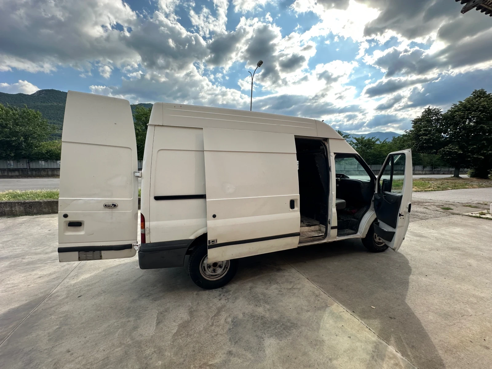 Ford Transit  - изображение 9
