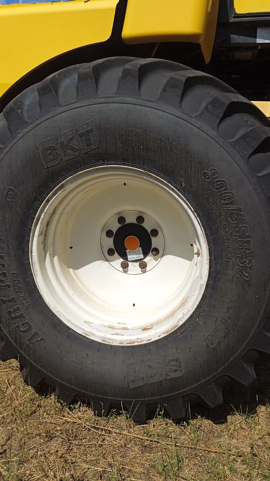 Комбайн New Holland SC6080 - изображение 4