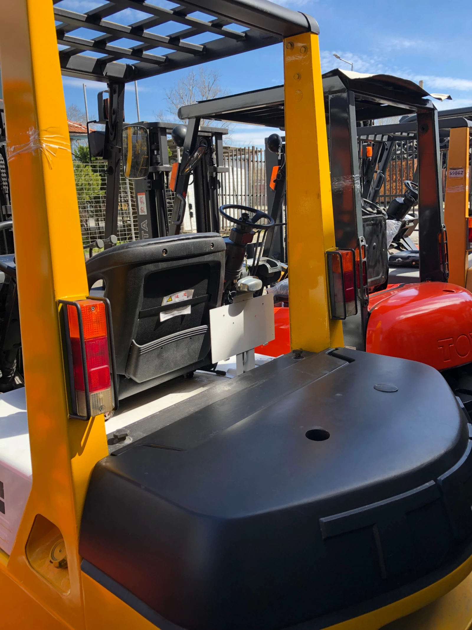  TCM  | Mobile.bg   4