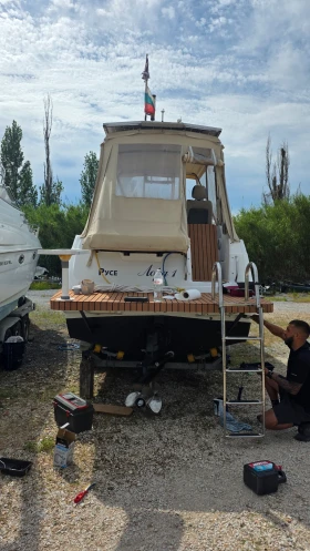 Моторна яхта Bayliner 25, снимка 4