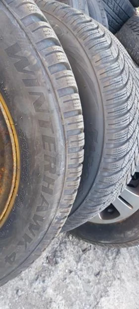 Гуми Зимни 215/60R16, снимка 8