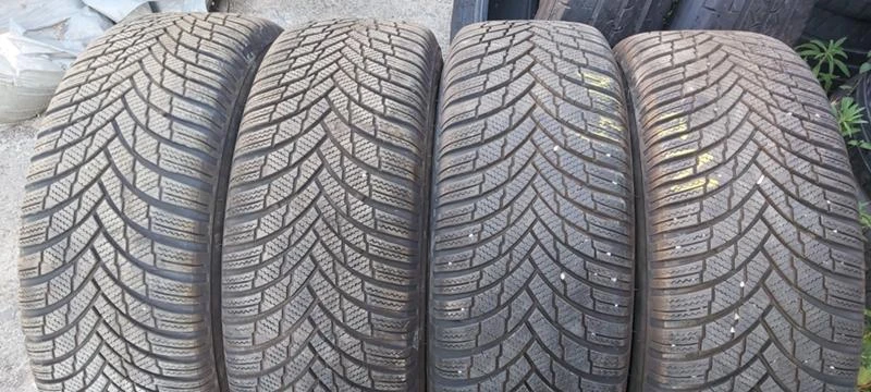 Гуми Зимни 215/60R16, снимка 1 - Гуми и джанти - 33847614