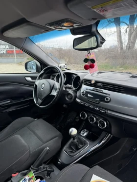 Alfa Romeo Giulietta 1.6 jtd, снимка 9