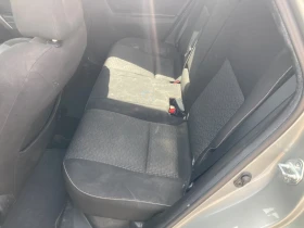 Toyota Auris 1.8 Benzin-Hibrid 99ks , снимка 15