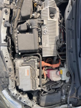 Toyota Auris 1.8 Benzin-Hibrid 99ks , снимка 13