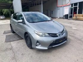 Toyota Auris 1.8 Benzin-Hibrid 99ks , снимка 2