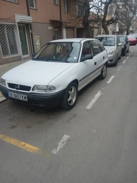 Opel Astra - 1500 € / 2933.74 лв. - 85316556 2