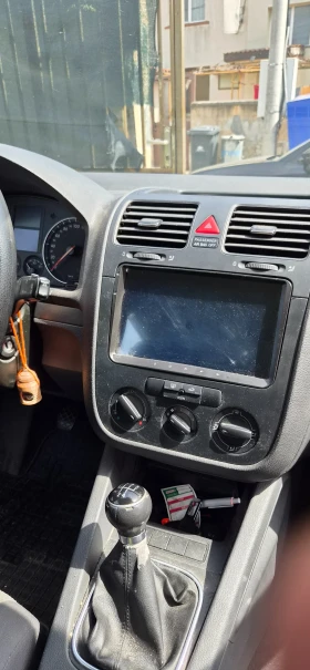 VW Golf 1.9 TDI 105  коня - 4100 € / 8018.90 лв. - 94607204 5