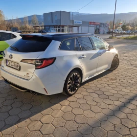 ����� �� �������� �� Toyota Corolla Sports 2.0 Hybrid GR Sport