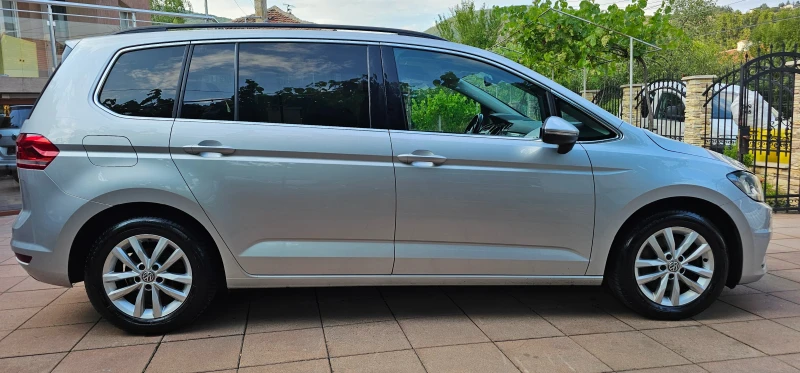 VW Touran Comfortline 1, 6TDI 7 МЕСТЕН, снимка 4 - Автомобили и джипове - 51417779