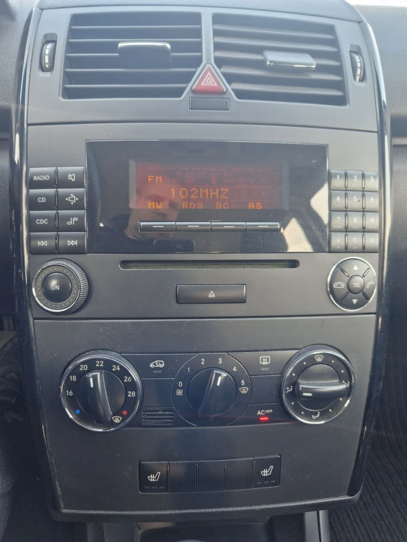 Mercedes-Benz A 150 1.5 бензин, снимка 5 - Автомобили и джипове - 52231292