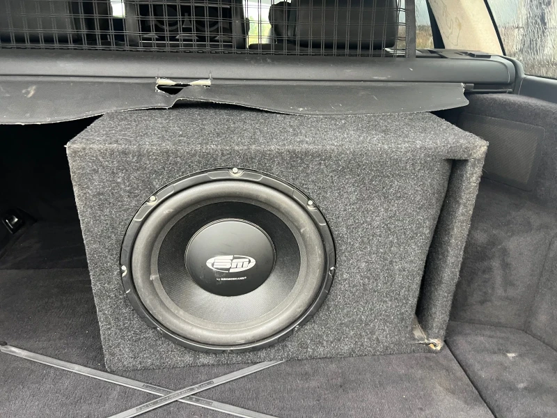 BMW 320, снимка 9 - Автомобили и джипове - 51959995