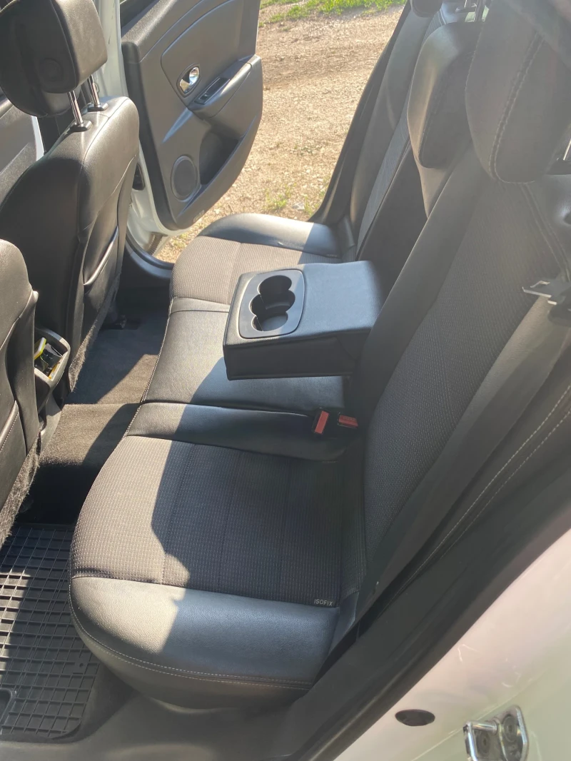 Renault Megane 1.5, снимка 7 - Автомобили и джипове - 52652283