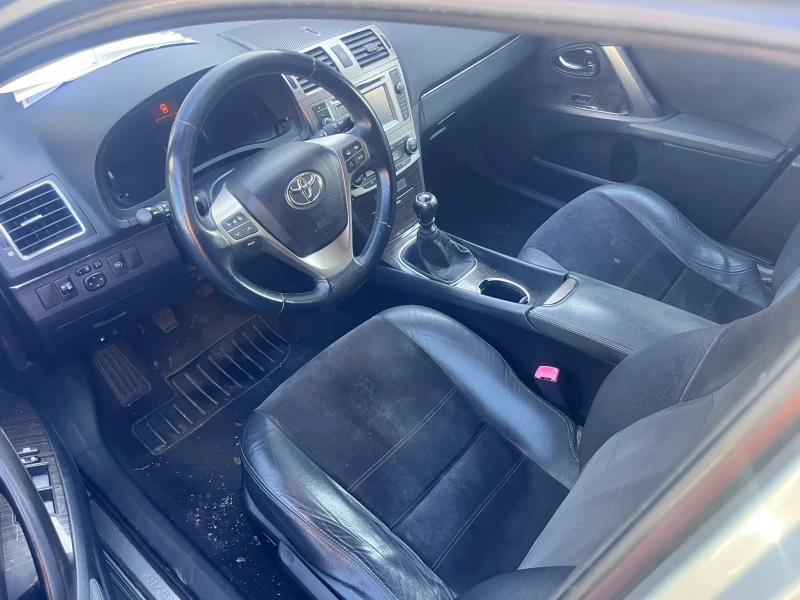 Toyota Avensis 2.0D--NAVI--KOJA, снимка 10 - Автомобили и джипове - 53306994