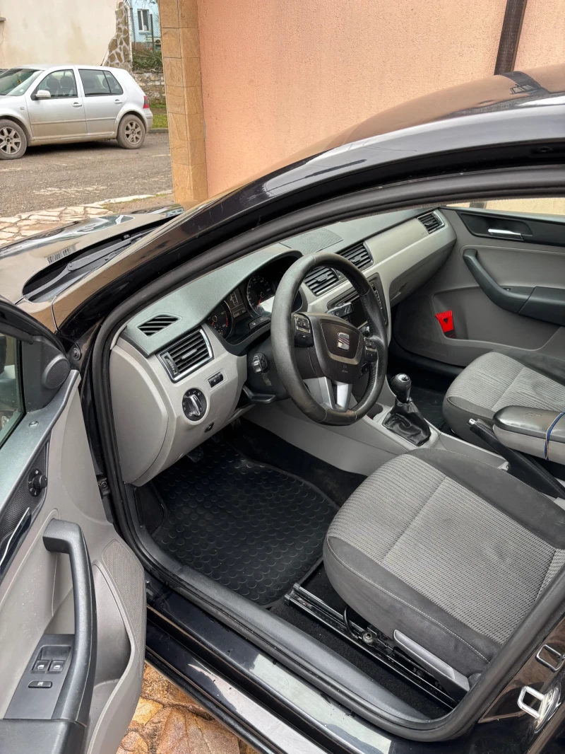 Seat Toledo, снимка 8 - Автомобили и джипове - 53479425