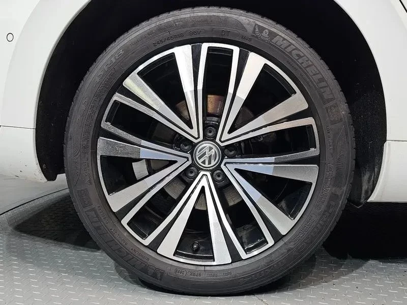VW Arteon, снимка 5 - Автомобили и джипове - 56688108