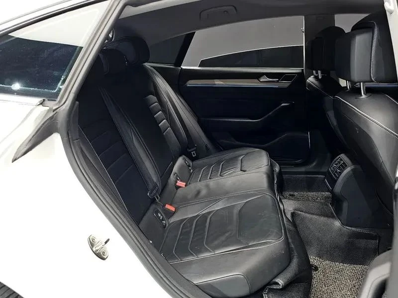 VW Arteon, снимка 12 - Автомобили и джипове - 56688108