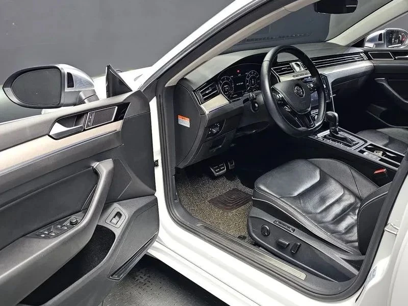 VW Arteon, снимка 10 - Автомобили и джипове - 56688108