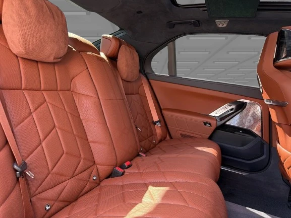 BMW 750 e xDrive = Executive = Гаранция, снимка 11 - Автомобили и джипове - 56742255