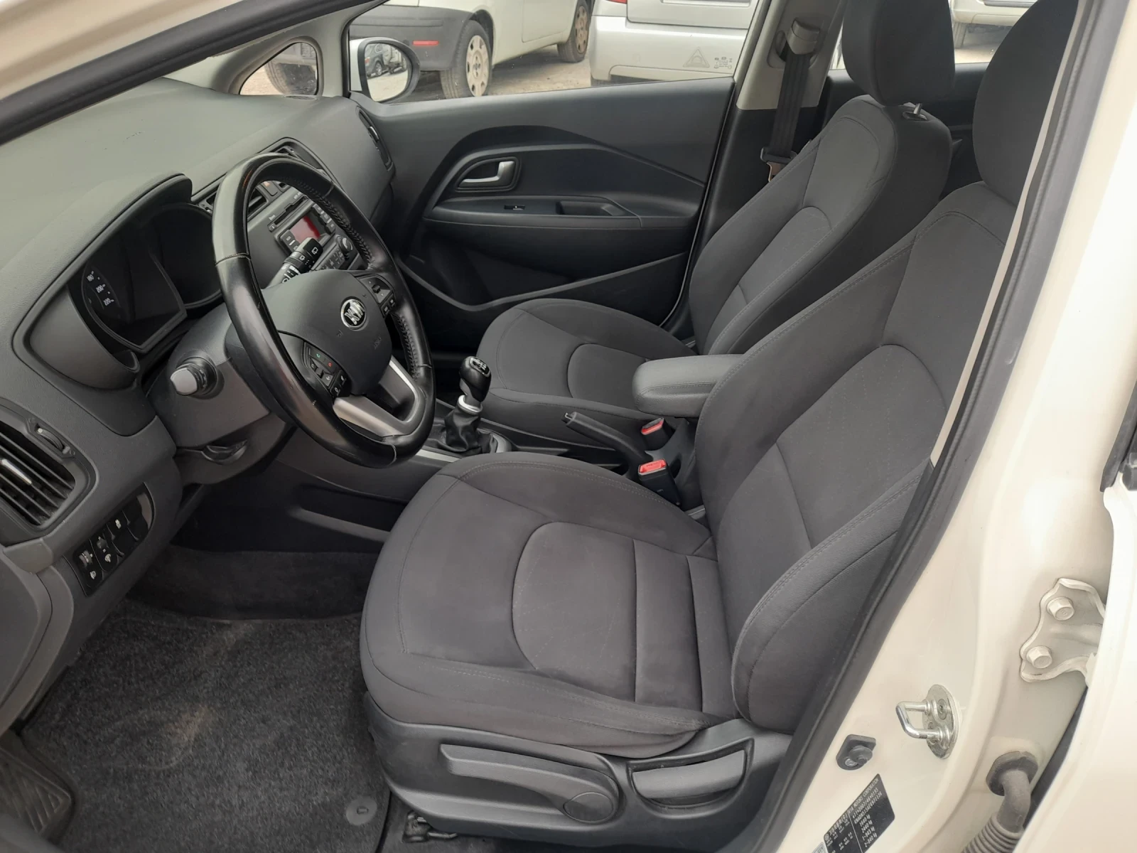 Kia Rio 1.1 CRDI - изображение 7