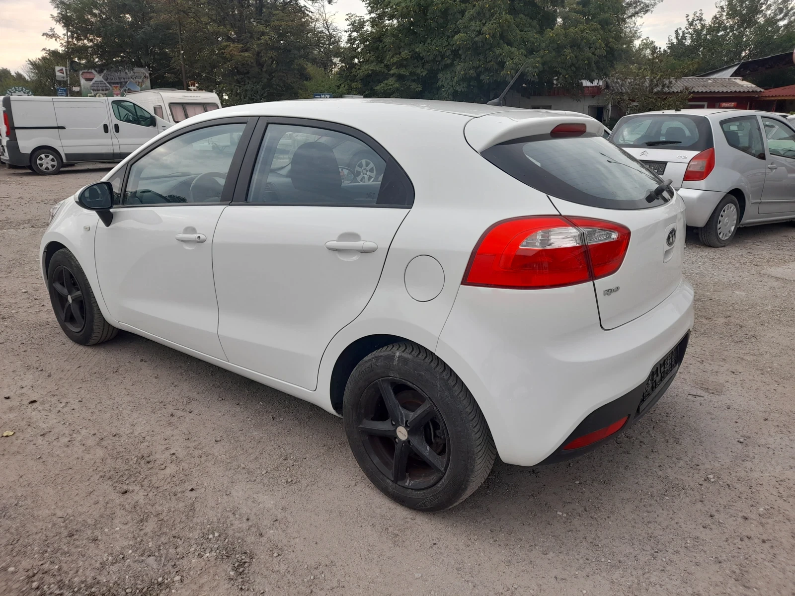 Kia Rio 1.1 CRDI - изображение 6