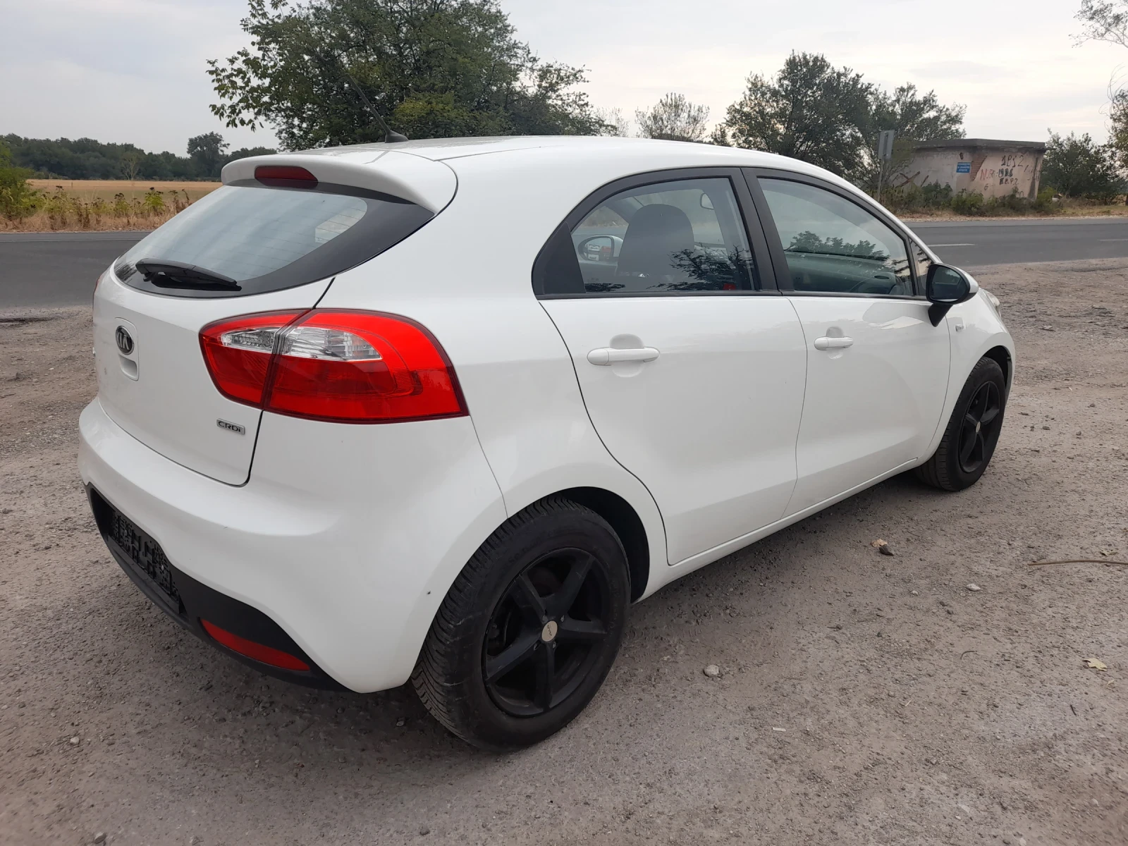 Kia Rio 1.1 CRDI - изображение 4