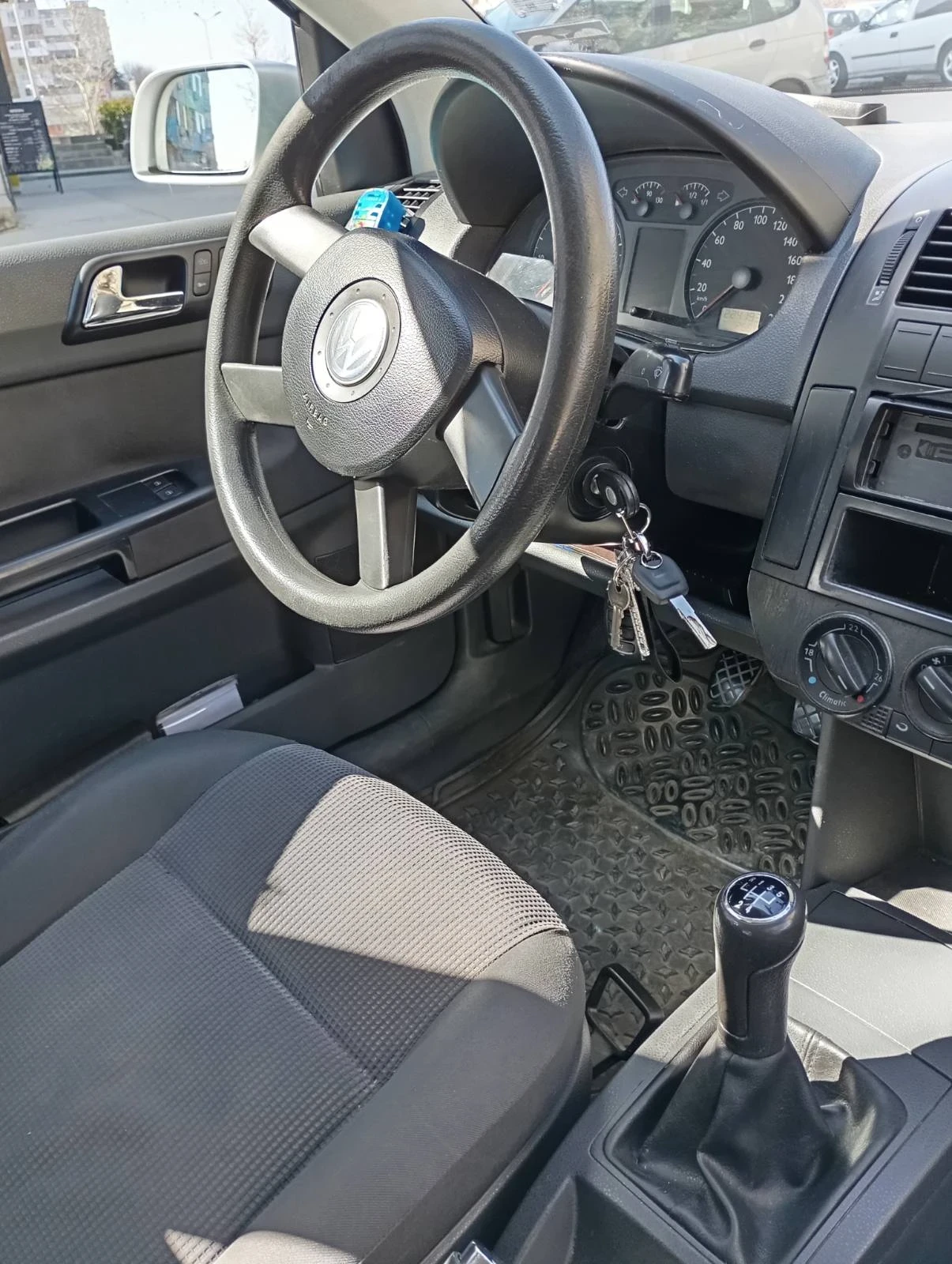 VW Polo  - изображение 7