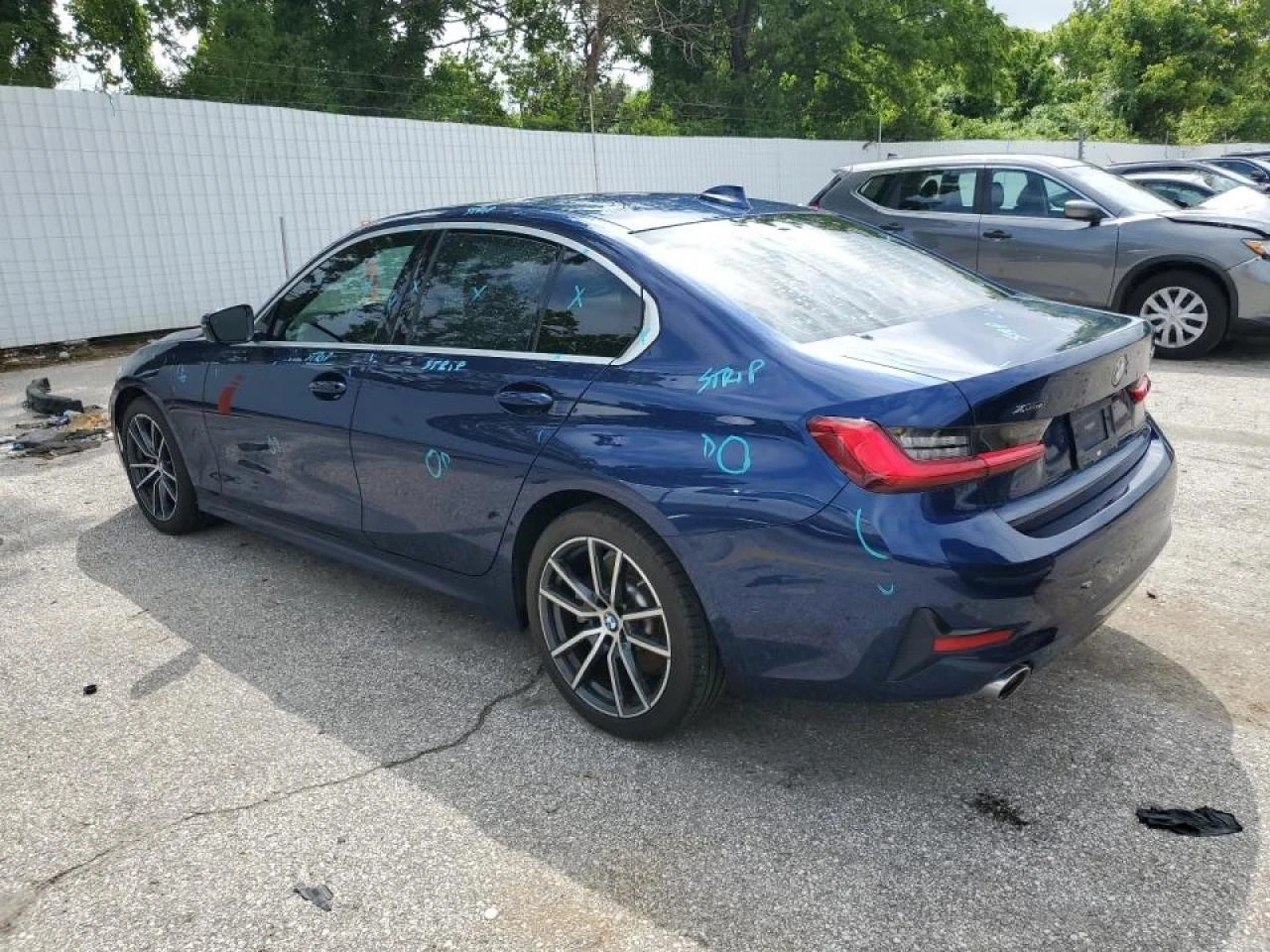 BMW 330 XI* KEYLESS* AMBIENT* CARPLAY* ШИБИДАХ - изображение 4