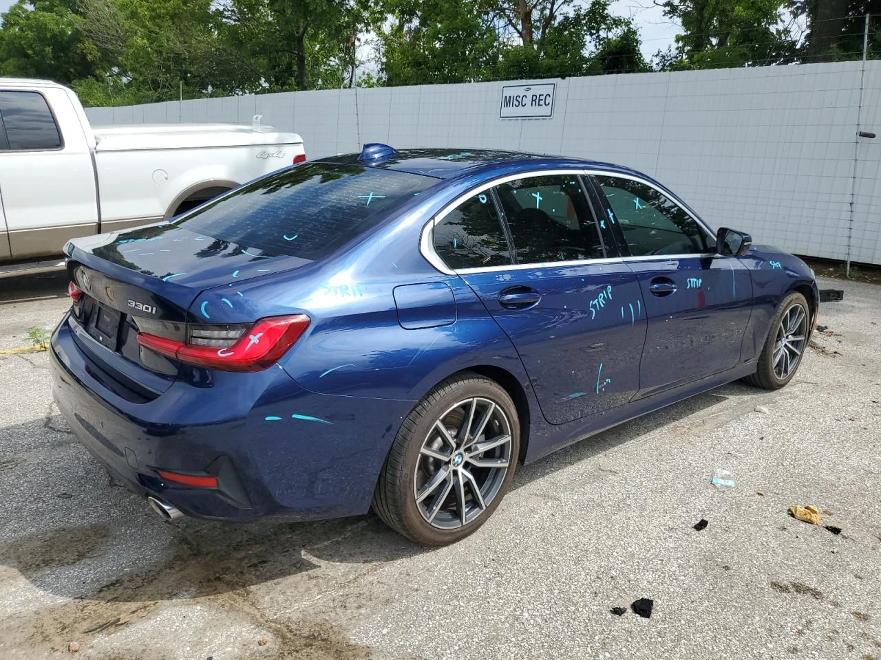 BMW 330 XI* KEYLESS* AMBIENT* CARPLAY* ШИБИДАХ - изображение 5