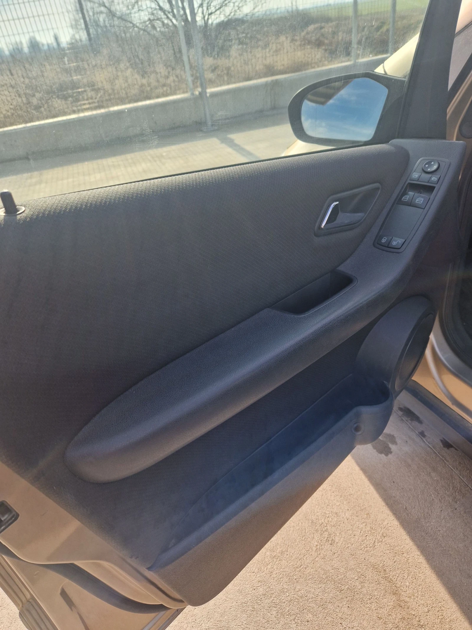 Mercedes-Benz A 150 1.5 бензин - изображение 9