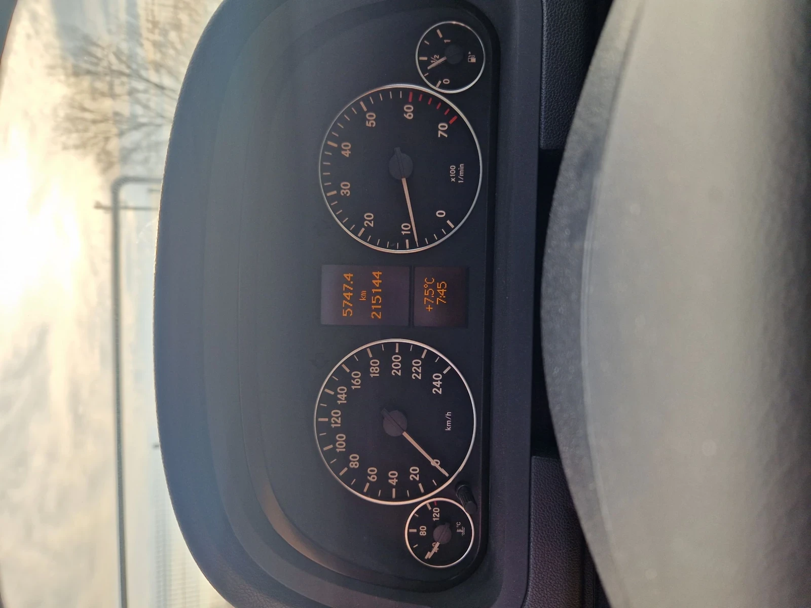 Mercedes-Benz A 150 1.5 бензин - изображение 8
