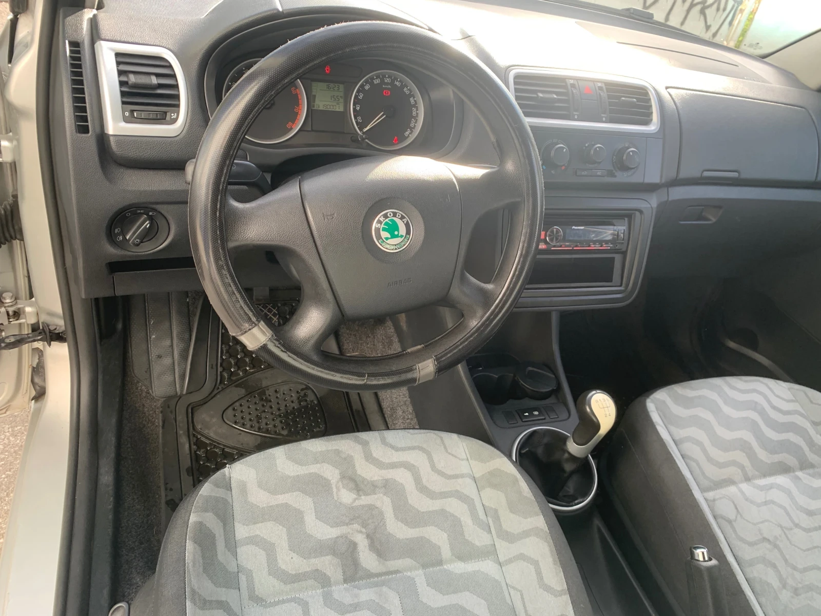 Skoda Fabia  - изображение 6