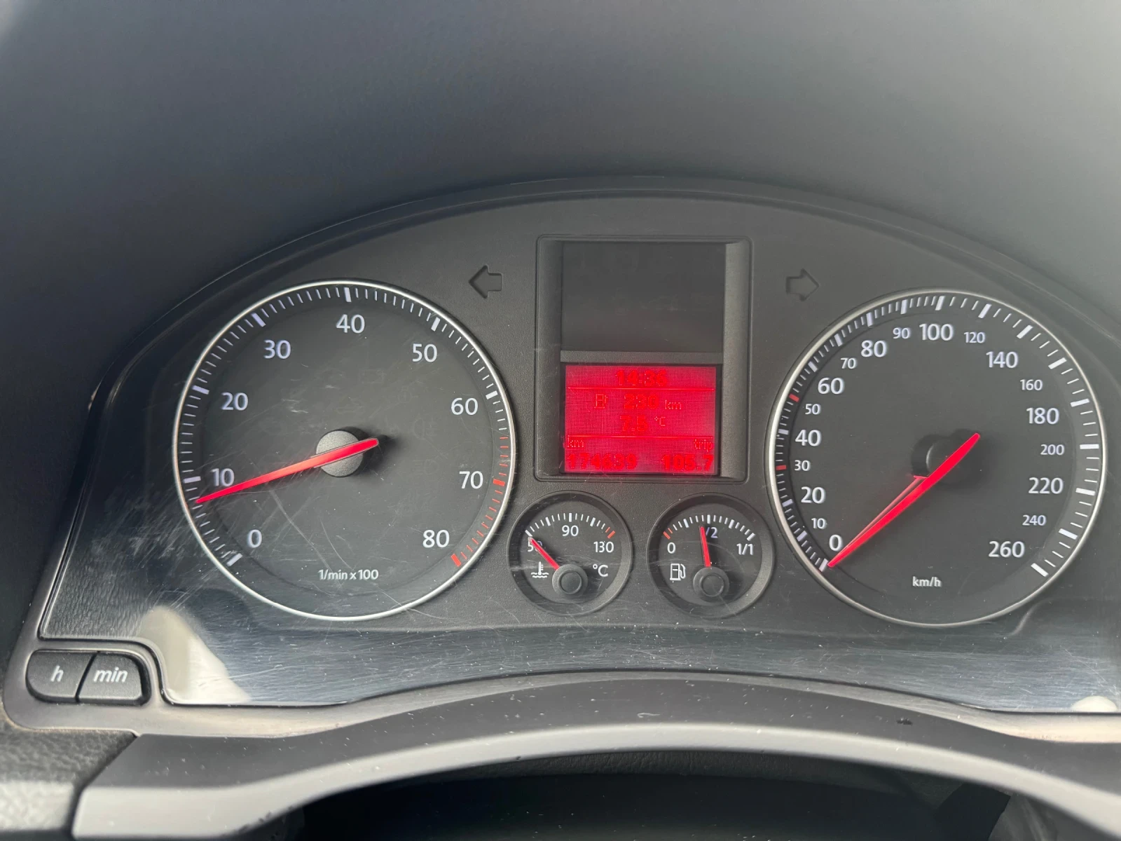 VW Golf 1.6 - изображение 9