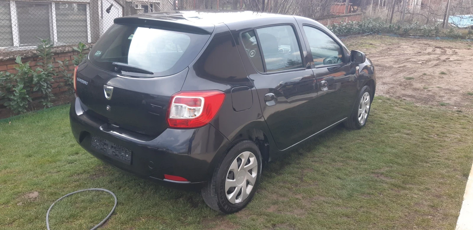 Dacia Sandero 1.4-75 кс-Газ-Бензин - изображение 5
